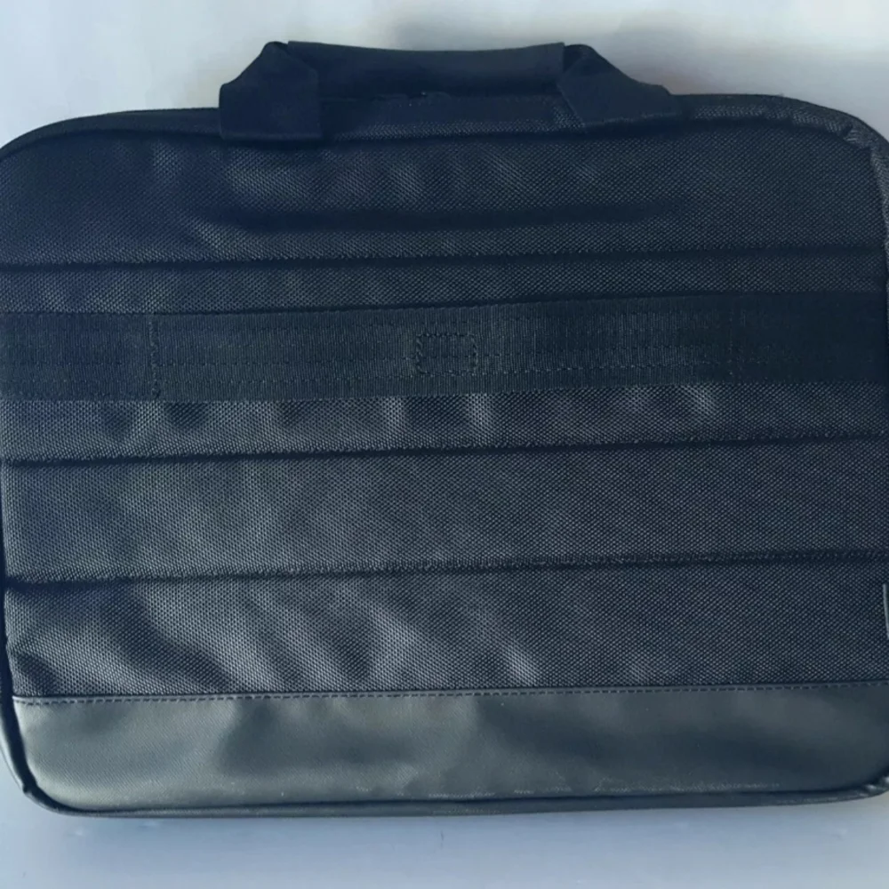 Dell Pro Briefcase 14 in Black